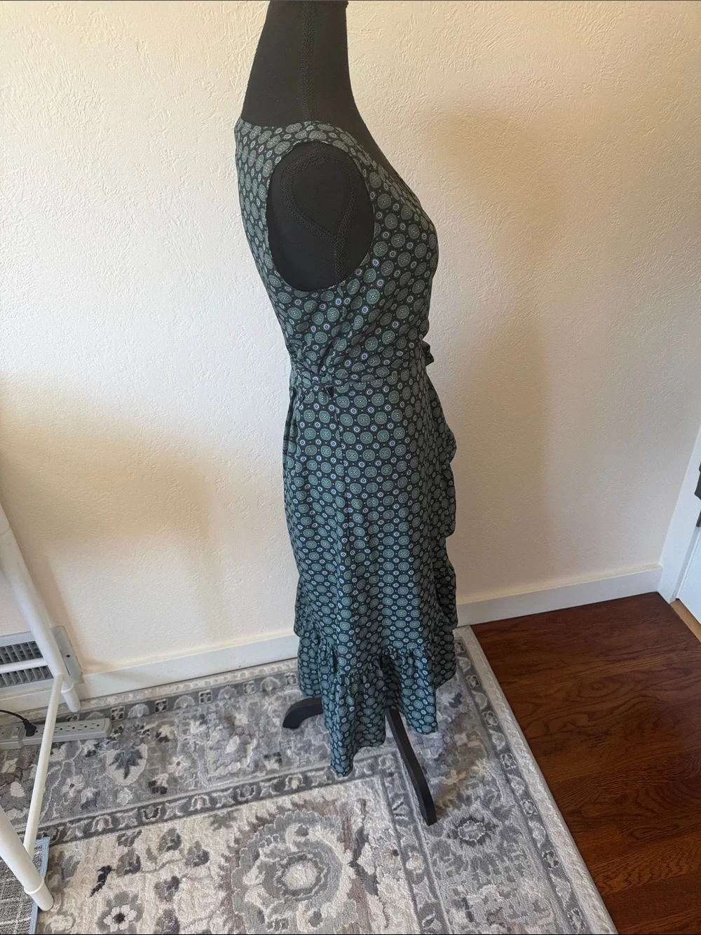 EUC TORY BURCH Sleeveless V-Neck Wrap Dress in Teal Dot Print SIZE 2
